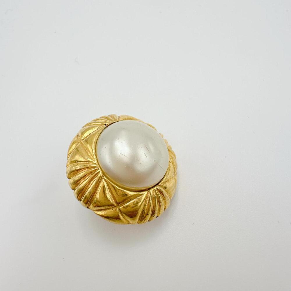 Chanel Vintage Clip-On Earrings Pearl #208318C58B - Picture 4 of 8